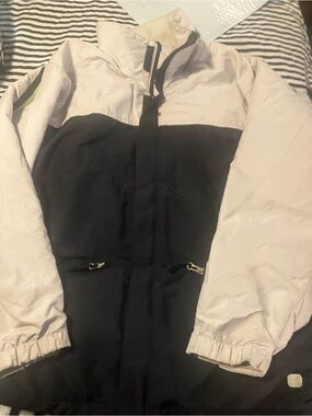 Burton ski / snowboarding jacket “ ToaST” , ladies S, off white & black ,